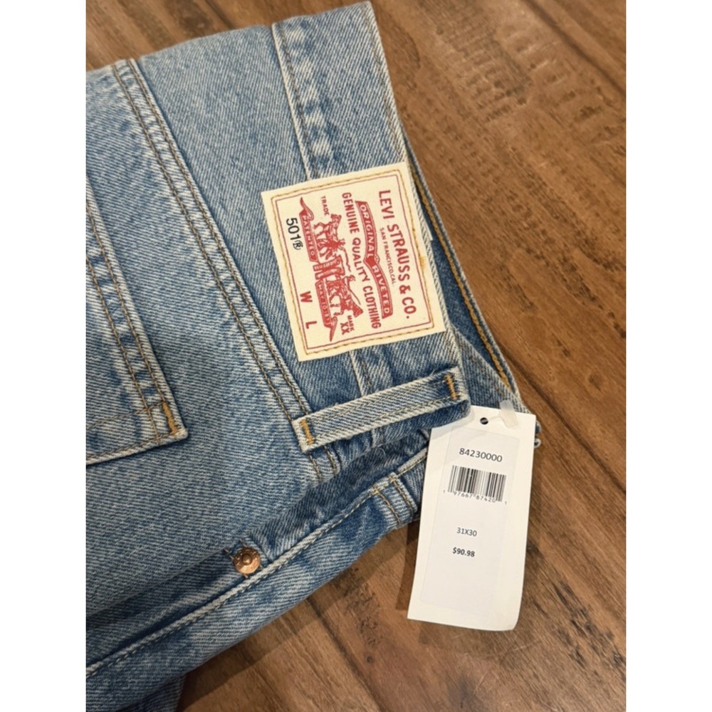 Levi's Women 501 Original Fit Jean 30x30 Blue NWT White Patch
